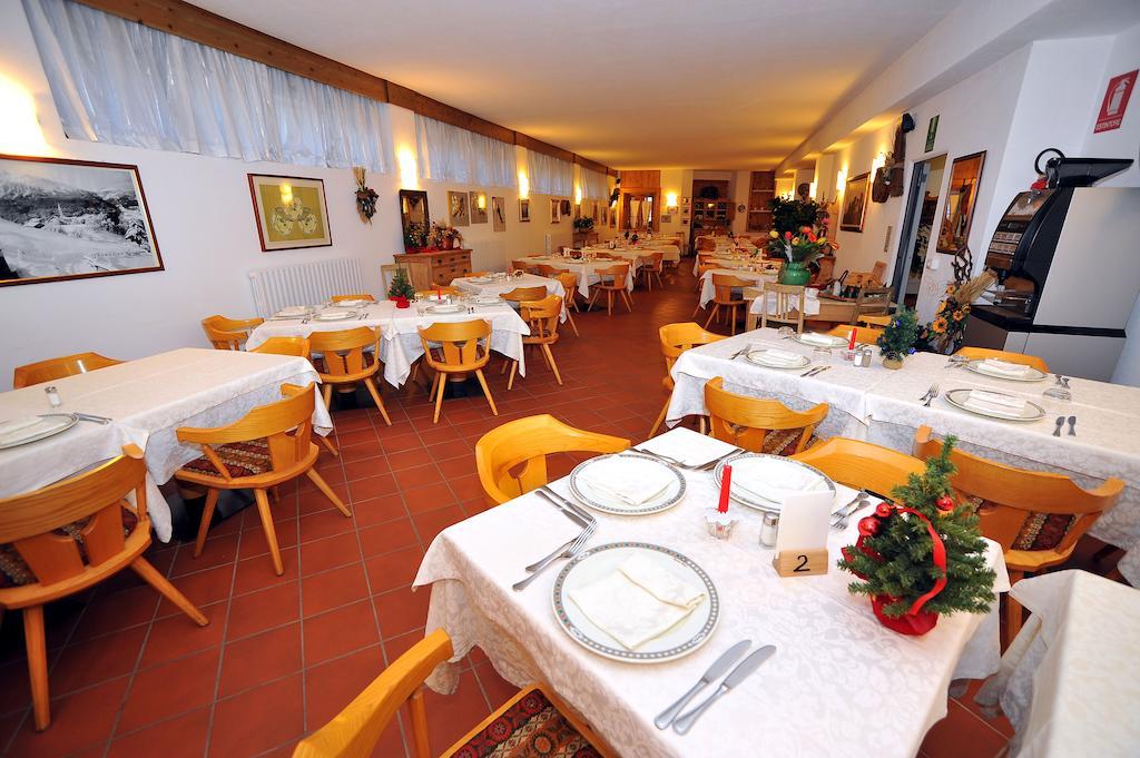 Hotel Derby Bormio Bagian luar foto