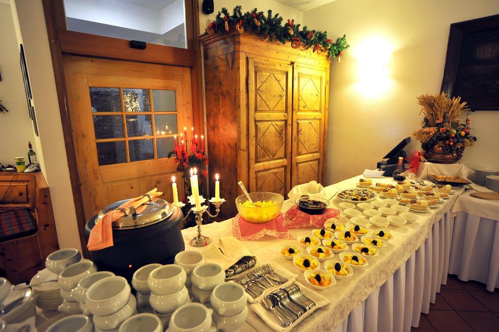 Hotel Derby Bormio Bagian luar foto